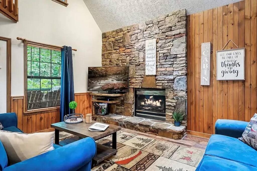 ピジョンフォージ Beary Peaceful Smokies Retreat: Hot-Tub & Poolsヴィラ エクステリア 写真